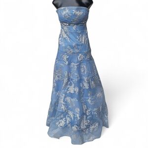 Reign On Strapless Ice Blue and Silver Formal Dress Prom Homecoming Sz 3/4 NWT